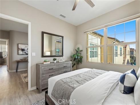 121 Excursion , Irvine, CA