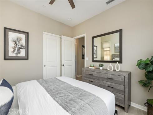 121 Excursion , Irvine, CA