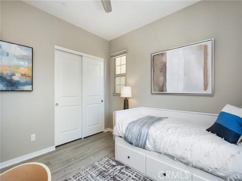 121 Excursion , Irvine, CA