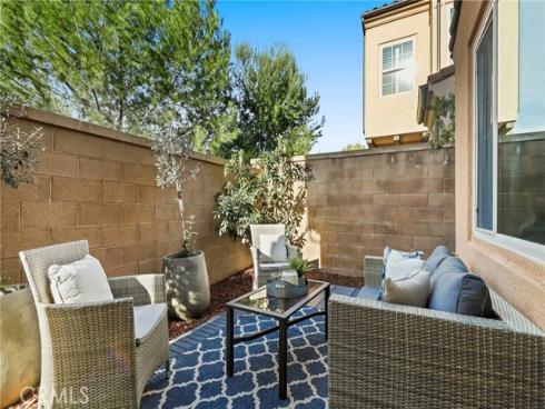 121 Excursion , Irvine, CA