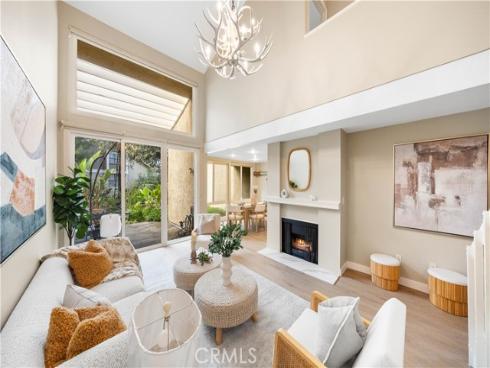 136 Pineview , Irvine, CA