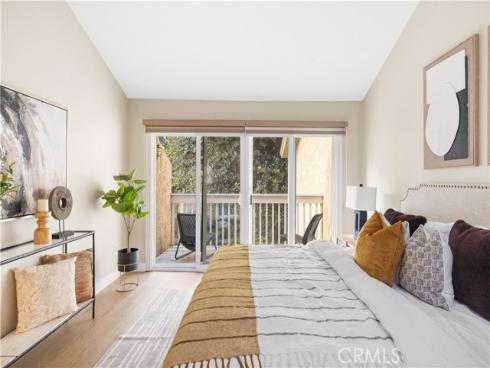 136 Pineview , Irvine, CA