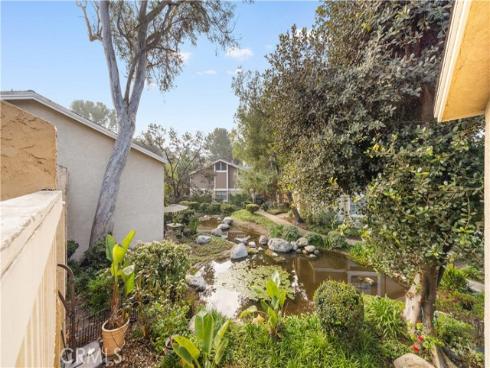 136 Pineview , Irvine, CA