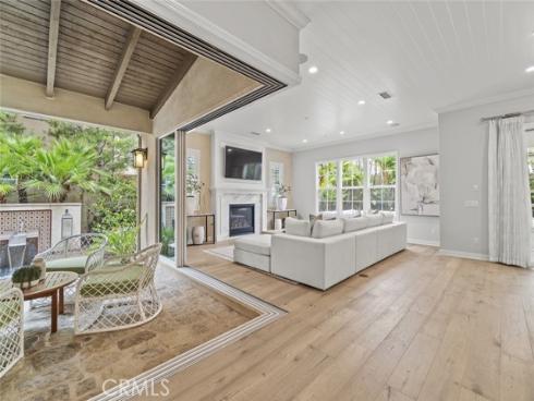 208 Radial , Irvine, CA