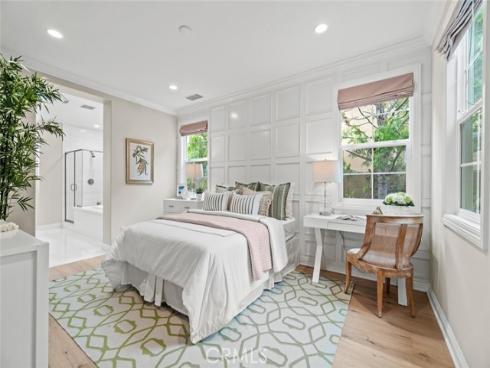 208 Radial , Irvine, CA