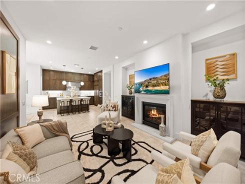 65 Glacier , Irvine, CA