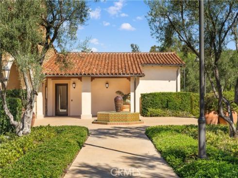 65 Glacier , Irvine, CA