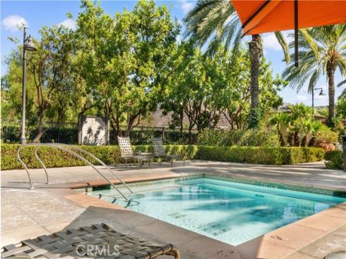 65 Glacier , Irvine, CA