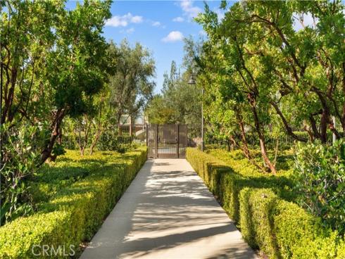 65 Glacier , Irvine, CA