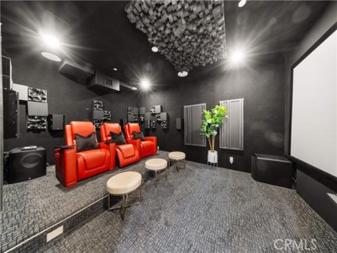 65 Glacier , Irvine, CA