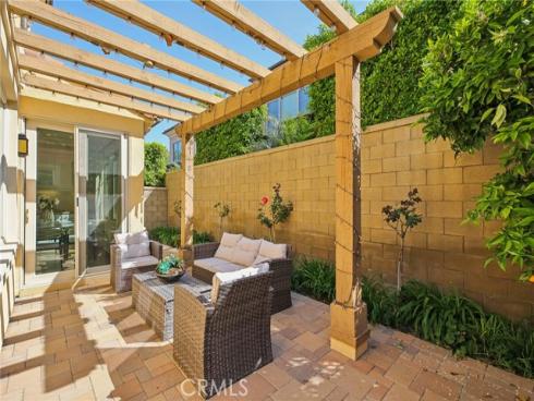 76 Bianco , Irvine, CA