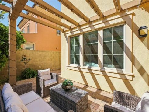 76 Bianco , Irvine, CA