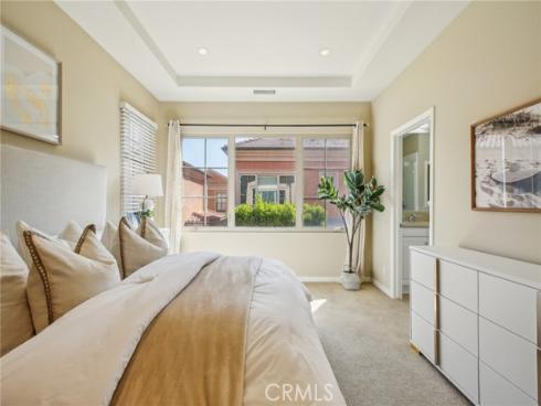 76 Bianco , Irvine, CA