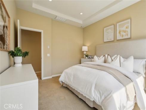 76 Bianco , Irvine, CA