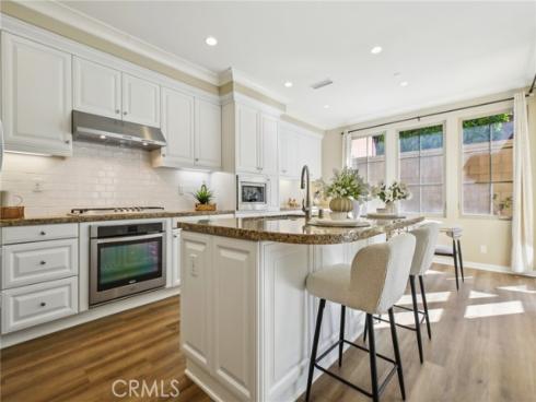 76 Bianco , Irvine, CA