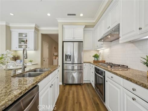 76 Bianco , Irvine, CA