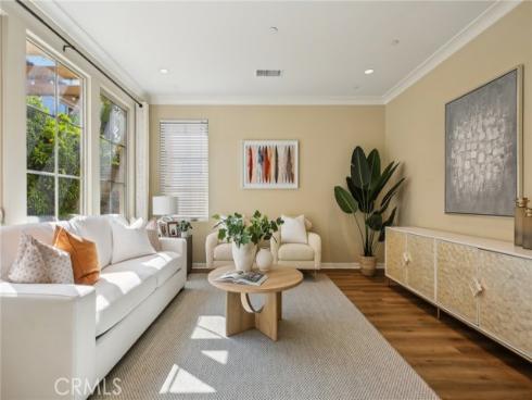 76 Bianco , Irvine, CA