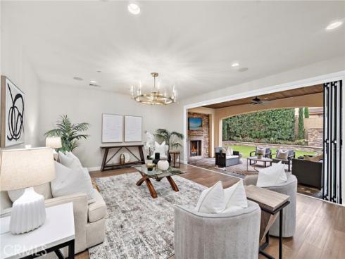 106 Fieldwood , Irvine, CA