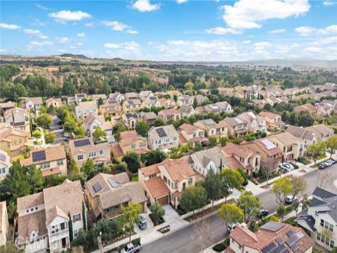 106 Fieldwood , Irvine, CA