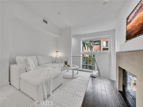 726 Rockefeller , Irvine, CA