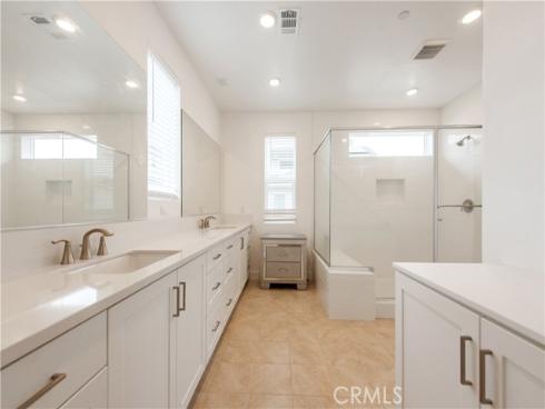 608 Grizzly , Irvine, CA