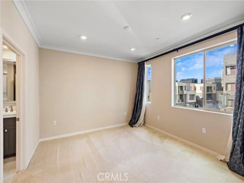 111 Bowery , Irvine, CA