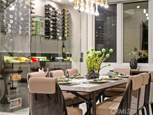 83  Lunar  , Irvine, CA