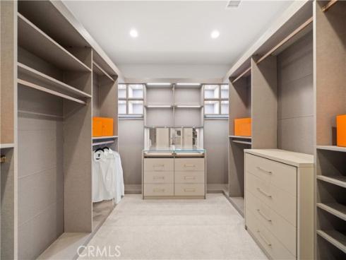 83  Lunar  , Irvine, CA