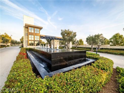 83  Lunar  , Irvine, CA