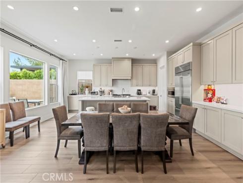 63 Longchamp , Irvine, CA