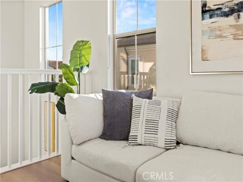 63 Longchamp , Irvine, CA