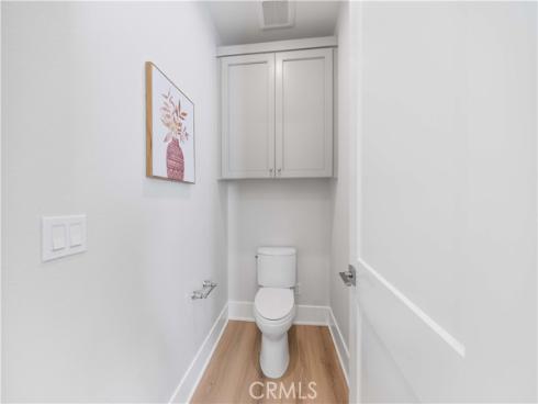 63 Longchamp , Irvine, CA