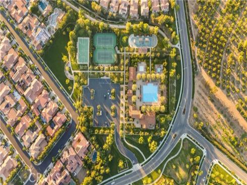 63 Longchamp , Irvine, CA