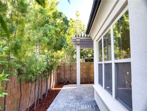 109 Sugar Cane , Irvine, CA