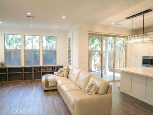 109 Sugar Cane , Irvine, CA