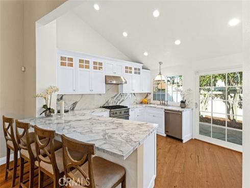 3 Del Perlatto , Irvine, CA