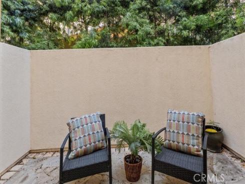 70 City Stroll , Irvine, CA