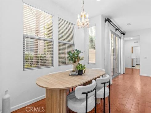 70 City Stroll , Irvine, CA