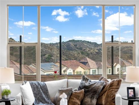 206  Collino  , Irvine, CA