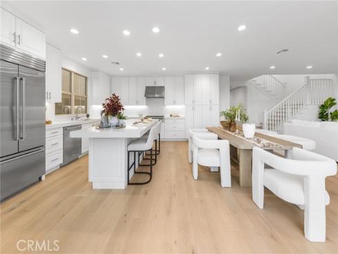 206  Collino  , Irvine, CA