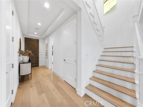 206  Collino  , Irvine, CA