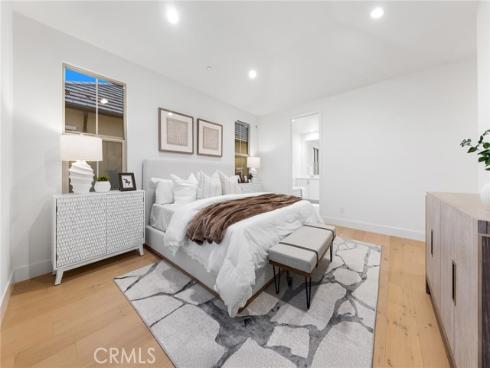 206  Collino  , Irvine, CA