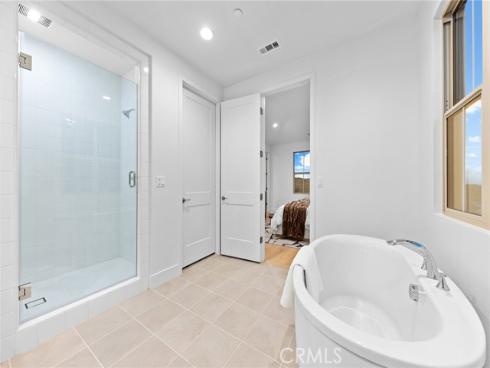 206  Collino  , Irvine, CA