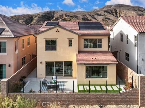 206  Collino  , Irvine, CA