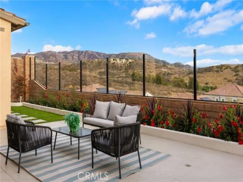 206  Collino  , Irvine, CA