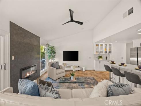 9 Sheridan , Irvine, CA