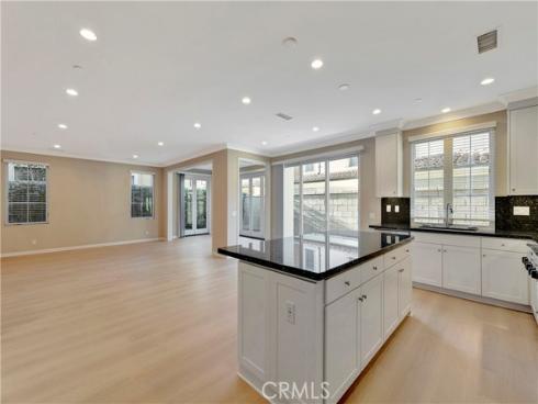 114 Chestnut Grove, Irvine, CA