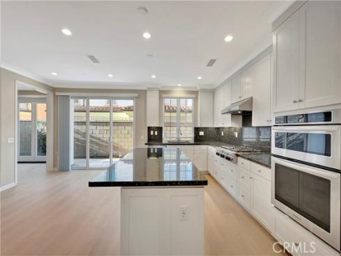 114 Chestnut Grove, Irvine, CA