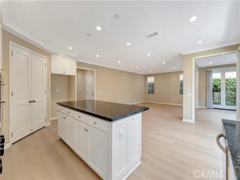 114 Chestnut Grove, Irvine, CA