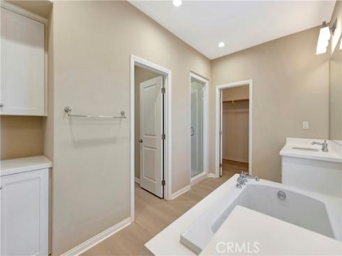 114 Chestnut Grove, Irvine, CA